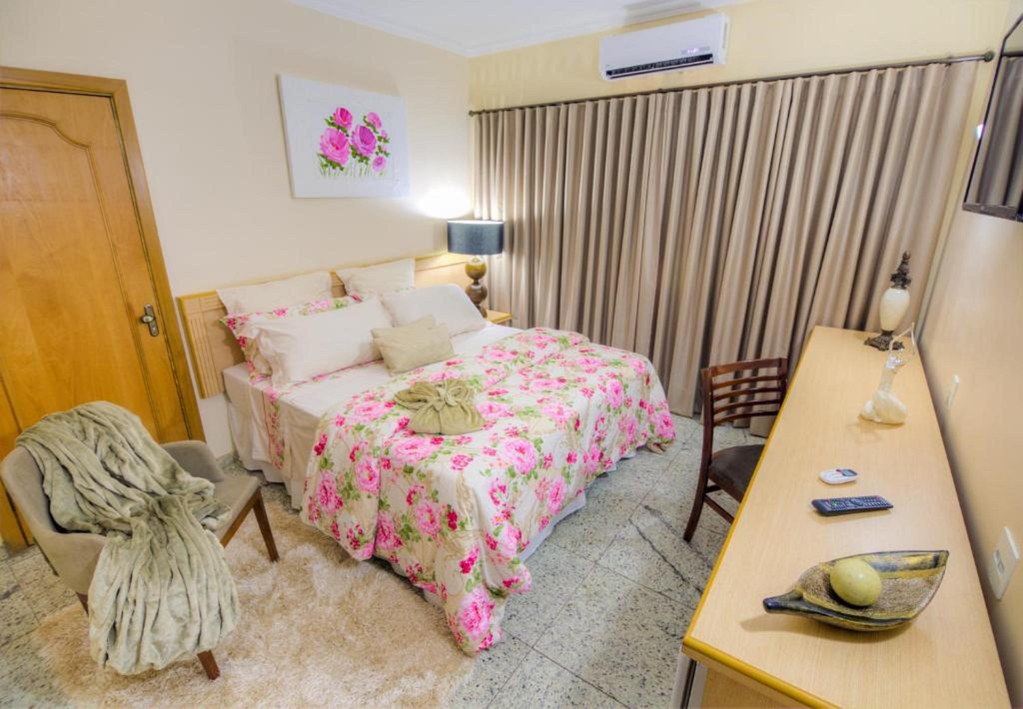 Hotel Golden Park Uberaba By Nacional Inn Exteriör bild
