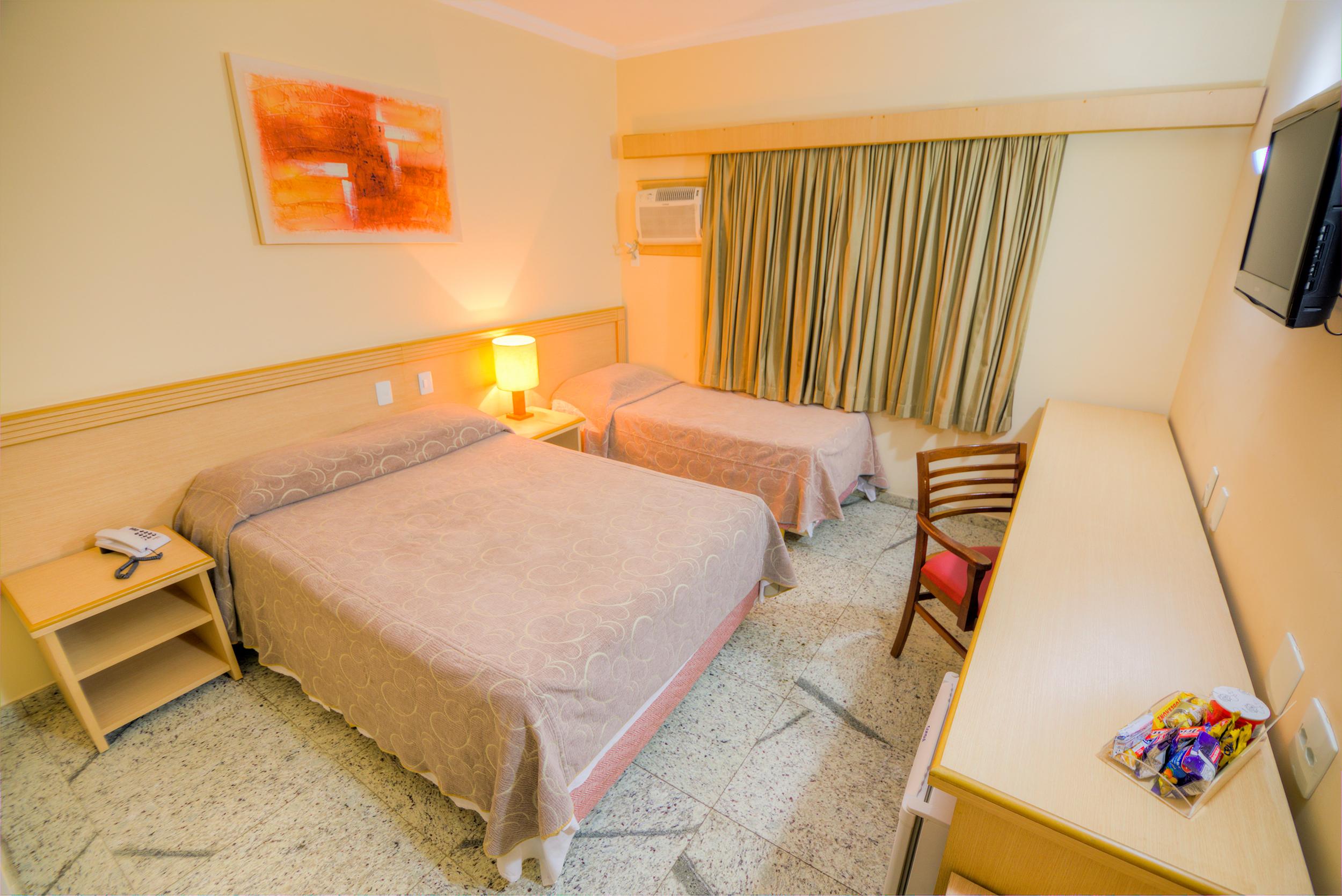 Hotel Golden Park Uberaba By Nacional Inn Exteriör bild