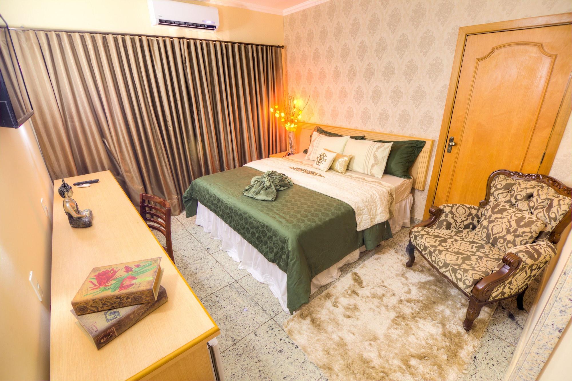 Hotel Golden Park Uberaba By Nacional Inn Exteriör bild