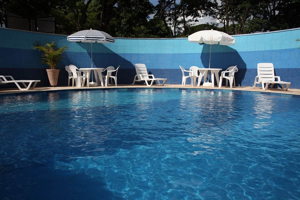 Hotel Golden Park Uberaba By Nacional Inn Exteriör bild